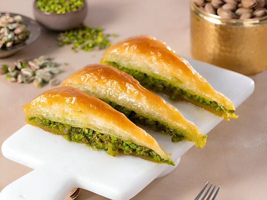 Pie slice shaped ( Havuc Dilim) Pistachio Baklava